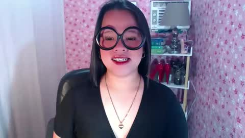 Joana online show from December 19, 2025, 9:33 pm