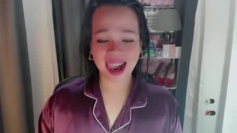 Joana online show from May 26, 2026, 11:34 pm
