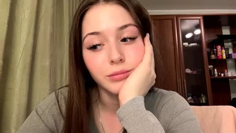 Adel online show from March 25, 2026, 6:25 pm