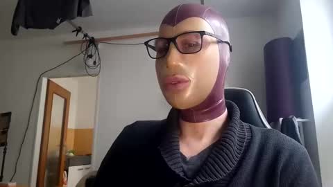 Snapshot of joanesxfree chatting on February 16, 2025, 1:38 pm The sweetest toy online show from February 16, 2025, 1:38 pm