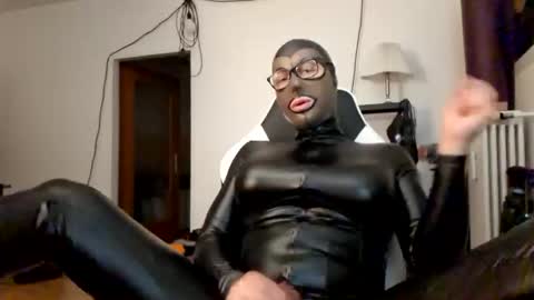 Snapshot of joanesxfree chatting on September 20, 2025, 8:54 pm The sweetest toy online show from September 20, 2025, 8:54 pm