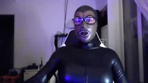 Snapshot of joanesxfree chatting on October 25, 2025, 6:02 pm The sweetest toy online show from October 25, 2025, 6:02 pm