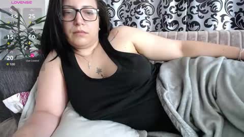 Snapshot of joanna_cw chatting on May 15, 2026, 9:16 am Jo online show from May 15, 2026, 9:16 am