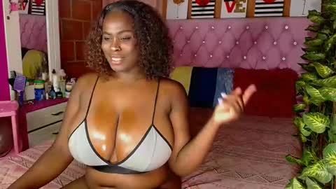 Snapshot of joannediamonds chatting on November 11, 2025, 1:11 pm joannediamonds online show from November 11, 2025, 1:11 pm