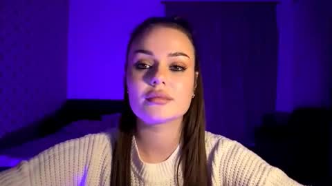 Snapshot of joannegudat chatting on December 17, 2025, 6:14 pm Elizabeth online show from December 17, 2025, 6:14 pm