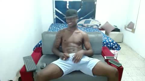 joao_leao online show from October 20, 2025, 6:08 pm