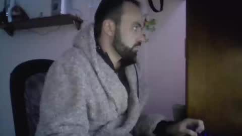 Snapshot of joaodias_18 chatting on December 5, 2024, 10:01 pm joaodias_18 online show from December 5, 2024, 10:01 pm