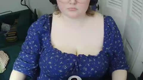 joblessegirl online show from March 7, 2026, 4:31 am