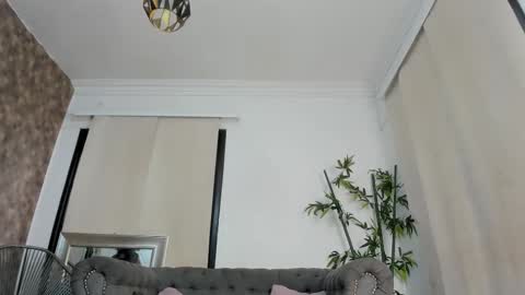 Jocy  online show from December 4, 2025, 12:03 pm