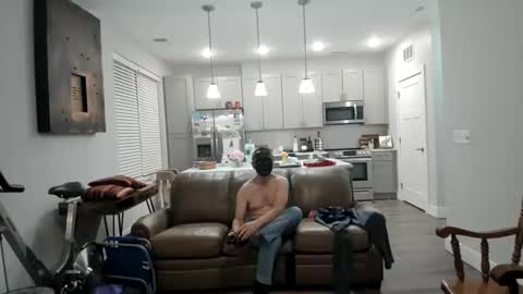 Snapshot of joe1997202399 chatting on December 18, 2025, 12:17 am joe1997202399 online show from December 18, 2025, 12:17 am