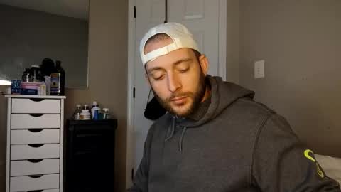 joe883555 online show from October 27, 2025, 2:43 pm