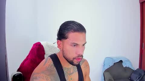 Snapshot of joe_esthetic chatting on November 6, 2025, 3:57 pm joe_esthetic online show from November 6, 2025, 3:57 pm