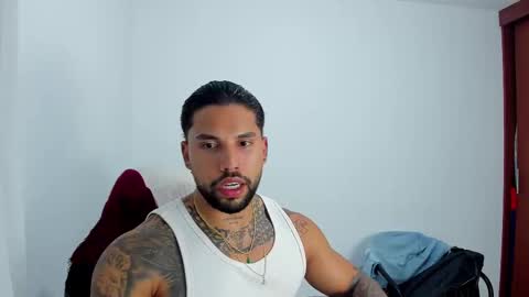 Snapshot of joe_esthetic chatting on November 16, 2025, 3:12 am joe_esthetic online show from November 16, 2025, 3:12 am