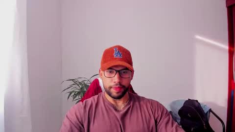 Snapshot of joe_esthetic chatting on November 23, 2025, 9:36 pm joe_esthetic online show from November 23, 2025, 9:36 pm