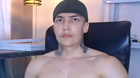 joeh_jonas online show from October 12, 2025, 9:03 pm