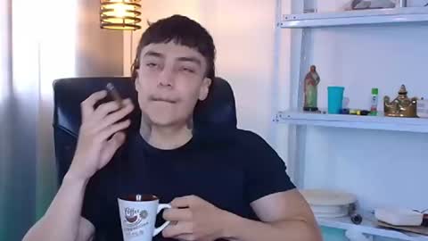 joeh_jonas online show from October 16, 2025, 4:19 pm