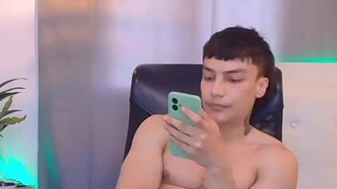 joeh_jonas online show from October 17, 2025, 9:50 pm