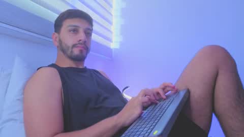 Joel Callvil online show from December 21, 2025, 12:01 pm