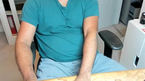 Snapshot of joeshades21 chatting on November 26, 2025, 2:12 am joeshades21 online show from November 26, 2025, 2:12 am