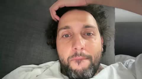 joeyamsterdam online show from November 9, 2025, 9:29 am