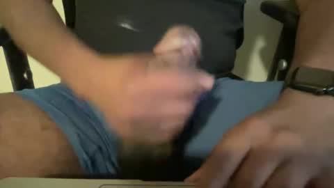 Snapshot of joeylyons chatting on December 19, 2025, 12:50 am joeylyons online show from December 19, 2025, 12:50 am