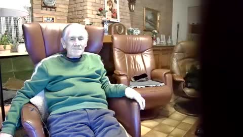 johan7 heet online show from December 12, 2024, 4:21 pm