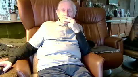 johan7 heet online show from January 24, 2025, 3:13 pm