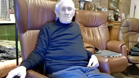 johan7 heet online show from February 5, 2025, 6:04 pm