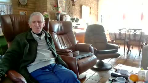 johan7 heet online show from November 8, 2025, 1:55 pm