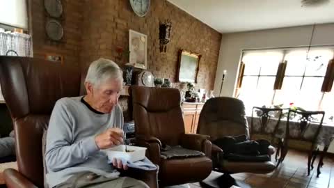 Snapshot of johan7_heet chatting on May 18, 2026, 3:51 pm johan7 heet online show from May 18, 2026, 3:51 pm