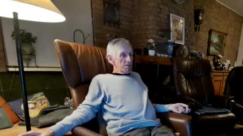 Snapshot of johan7_heet chatting on May 19, 2026, 8:04 pm johan7 heet online show from May 19, 2026, 8:04 pm