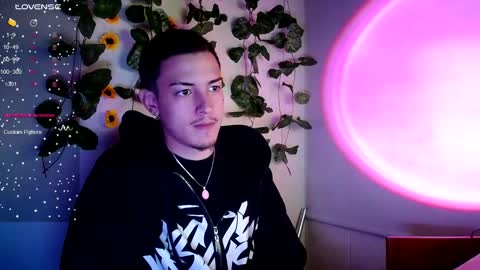 johan_parker222 online show from September 17, 2025, 2:13 am