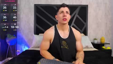 Snapshot of johan_williams_07 chatting on July 3, 2026, 12:06 am Johan Williams online show from July 3, 2026, 12:06 am