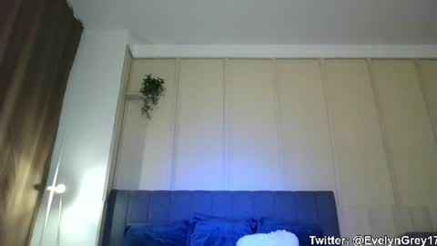 Snapshot of johanna_wet chatting on July 7, 2026, 8:35 pm Jo online show from July 7, 2026, 8:35 pm