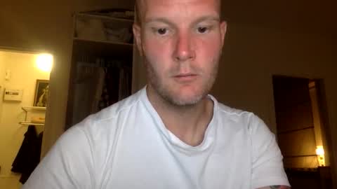 johannesjohnsson780 online show from April 24, 2026, 9:39 pm