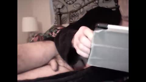 john091254 online show from December 16, 2025, 7:46 am