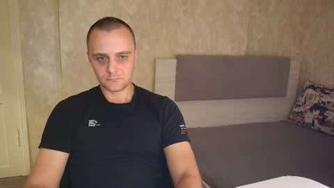 Snapshot of john_3019 chatting on June 19, 2026, 12:09 pm John online show from June 19, 2026, 12:09 pm