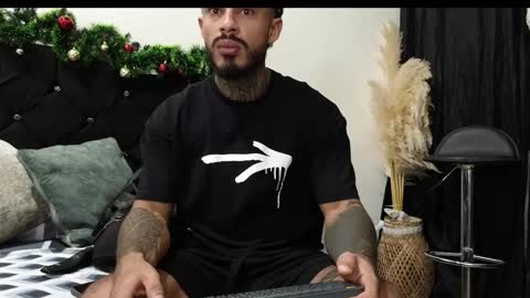 John  online show from December 14, 2025, 11:04 am