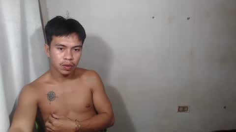 Snapshot of john_carloss chatting on January 7, 2026, 3:25 pm john and thallea online show from January 7, 2026, 3:25 pm