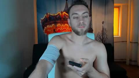 Snapshot of john_green77 chatting on February 10, 2025, 10:42 am John online show from February 10, 2025, 10:42 am