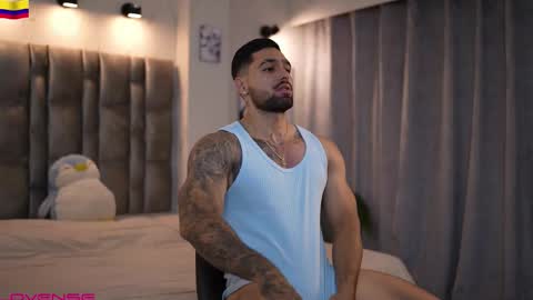 john online show from November 3, 2025, 12:39 pm