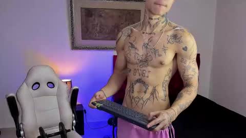 Snapshot of john_mystic chatting on February 5, 2026, 1:54 am Jhon Mystic online show from February 5, 2026, 1:54 am