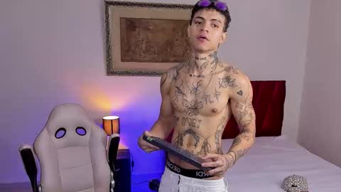 Snapshot of john_mystic chatting on February 10, 2026, 1:43 am Jhon Mystic online show from February 10, 2026, 1:43 am