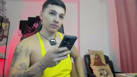 Snapshot of john_s117 chatting on September 27, 2025, 10:26 pm JOHN online show from September 27, 2025, 10:26 pm