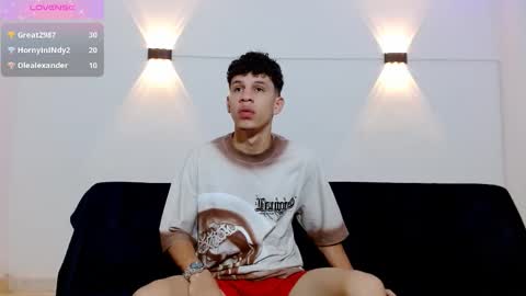 john_ssnow29 online show from September 15, 2025, 11:54 am