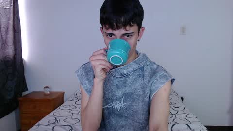Snapshot of john_vichenso chatting on April 6, 2026, 9:49 pm John Vichenso online show from April 6, 2026, 9:49 pm
