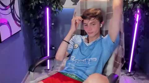 John online show from September 14, 2025, 8:13 am