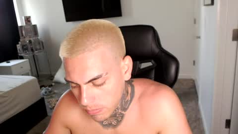 Snapshot of johnafterdark chatting on July 24, 2026, 6:50 pm JAXX online show from July 24, 2026, 6:50 pm
