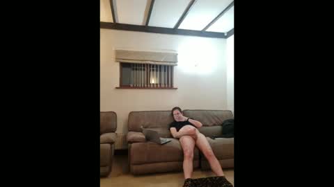 johnathan_stuart33 online show from February 7, 2026, 12:47 am