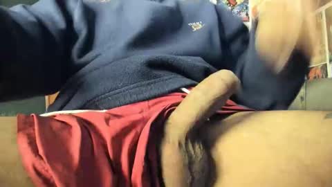 Snapshot of johncarrie chatting on December 1, 2025, 7:35 am John carrie Independent Help me reach my goal 100 likes and 10000 followers online show from December 1, 2025, 7:35 am